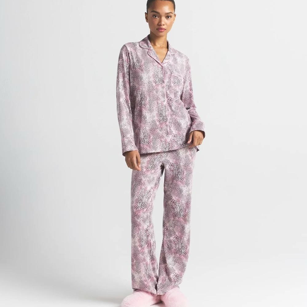 SKIMS VALENTINE Pink Cheetah Pajama Set